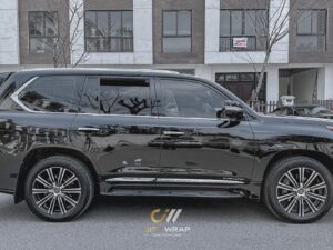 Dán decal đen bóng CG01-HD đổi màu Lexus LX570