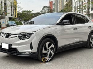 Dán đổi màu xe oto Vinfast VF8 xám xi măng CG16-HD TeckWrap