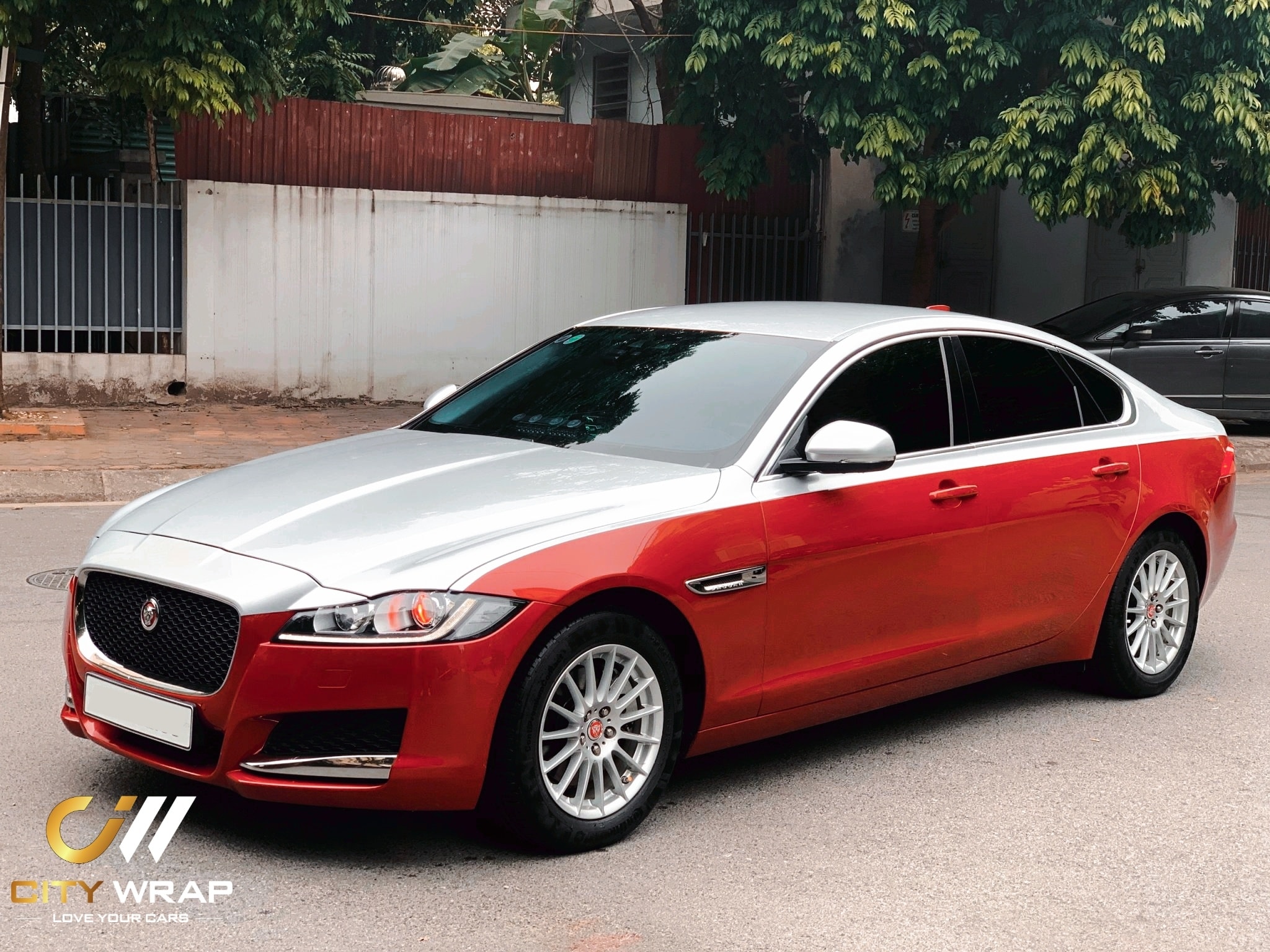 Jaguar dán Maybach nâng tầm đẳng cấp ô tô