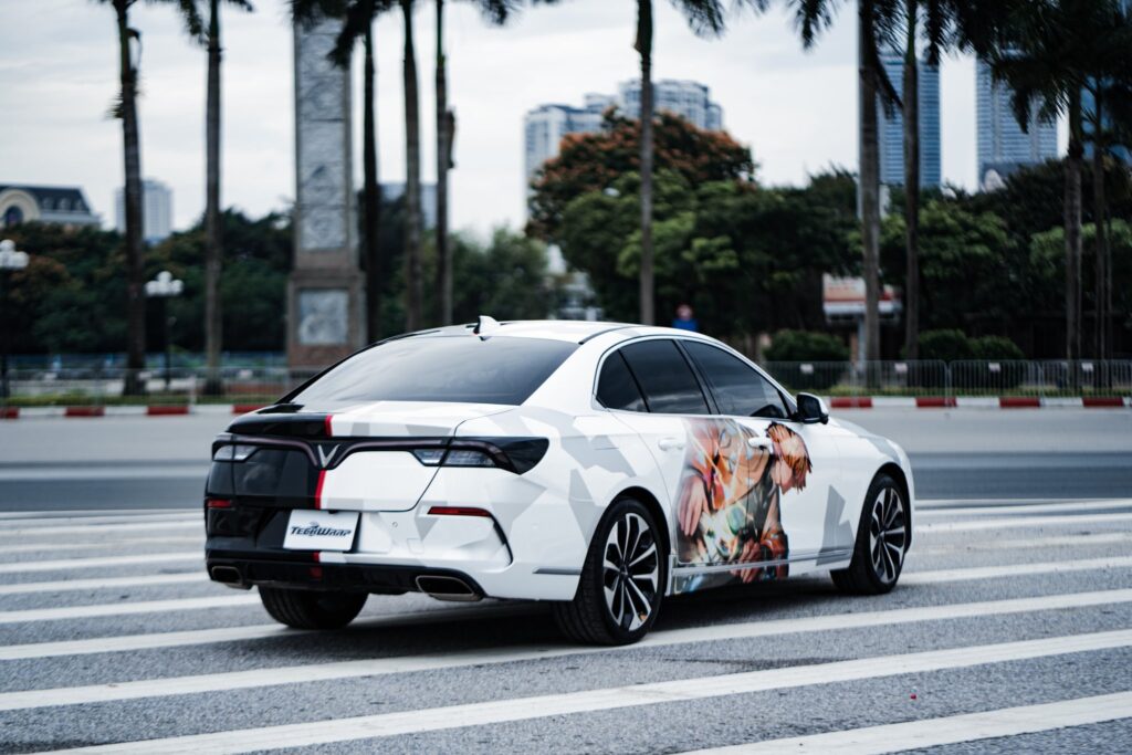 Dán tem trùm Vinfast Lux A mang lại rất nhiều ưu điểm cho xe