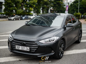 Dán đổi màu Elantra phiên bản limited với màu đen mờ Super Black Matte CM01M decal TeckWrap USA