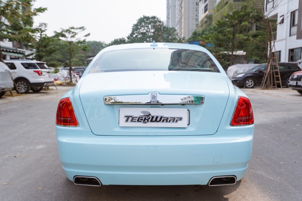 Decal CG37-HD được dùng để dán đổi màu Rolls-Royce Ghost Series II