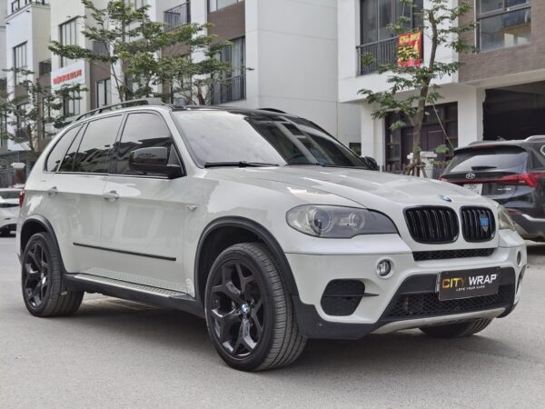 Dán đổi màu Pale Celadon (màu sơn xám của Porsche) BMW X5