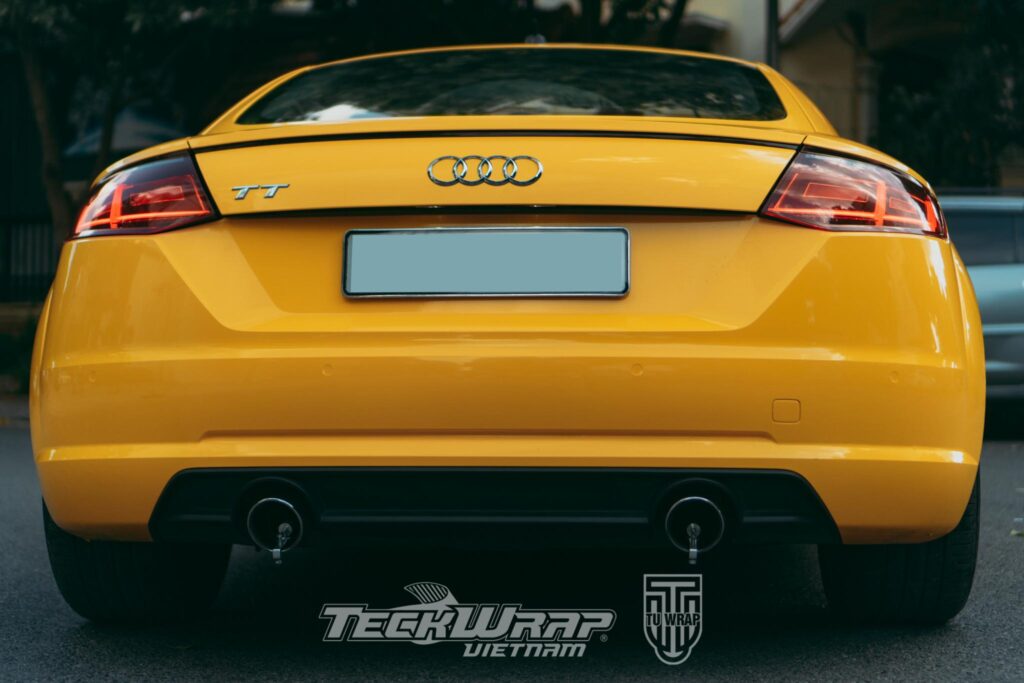 Dán decal đổi màu vàng cho xe bằng decal TeckWrap USA