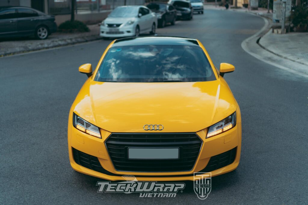 Màu vàng đẹp mọi góc nhìn