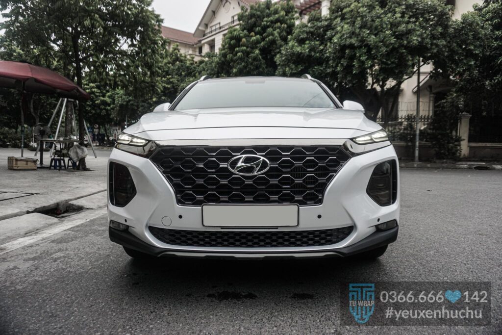 Santa Fe dán đổi màu ô tô màu trắng CK522 23 Ô tô màu trắng mang lại một nét đẹp thanh lịch