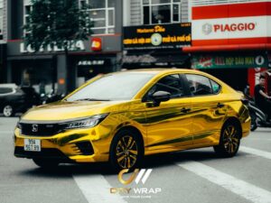 Honda City dán decal đổi màu Gold Chrome độc nhất Việt Nam