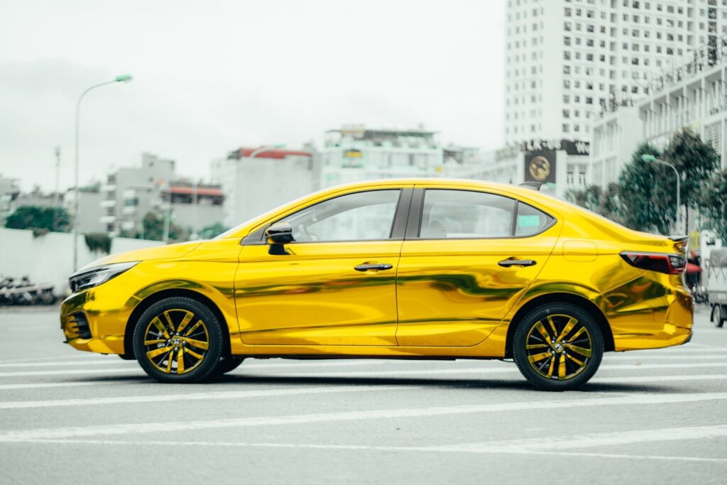 Honda City dán decal đổi màu Gold Chrome độc nhất Việt Nam 15 Màu Gold Chrome rất độc đáo và ưa nhìn