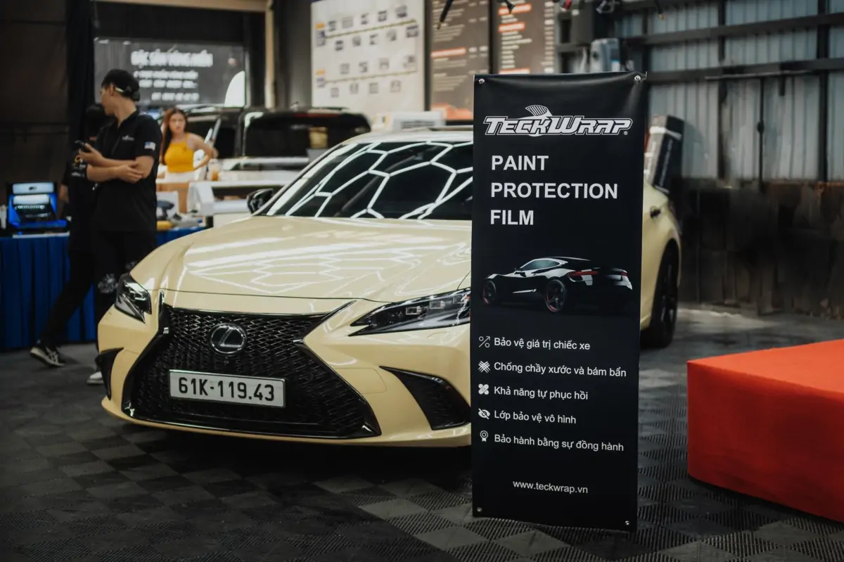 Dán PPF có làm hỏng sơn xe ? 7 Dán PPF bảo vệ sơn xe luôn bóng mới